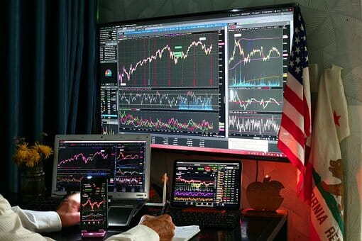 Stock market graphs on different devices